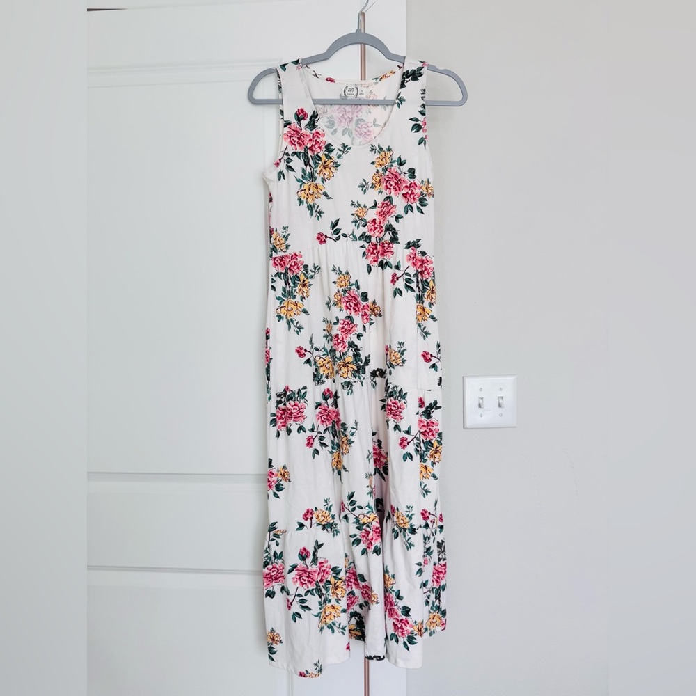 Floral Maxi Dress - Picture 2 of 9